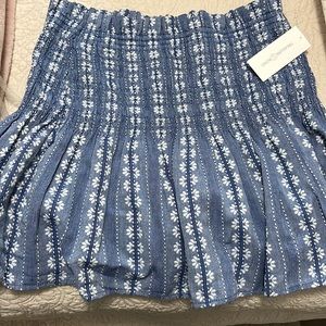 Women’s mini high waisted treasure and bond skirt. New with tags!